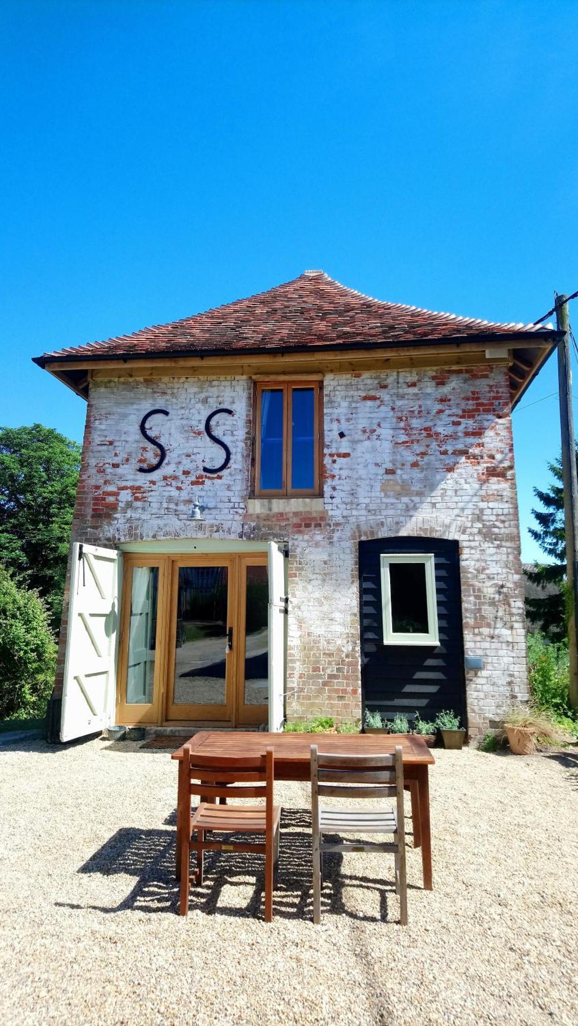 Вилла The Dovecote - Unique Self-Contained 1Bed Renovated Barn Саффрон-Уолден Экстерьер фото